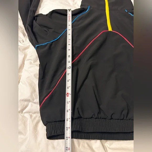 Terez Vision Quarter Zip Windbreaker - Size S (Oversized) - Picture 9 of 10